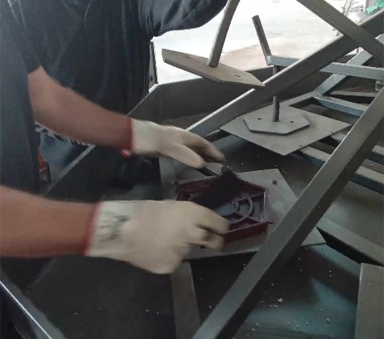 ПРВИТЕ ЕКО ПЛОЧКИ ОД ОТПАДНА ПЛАСТИКА ВО МАКЕДОНИЈА